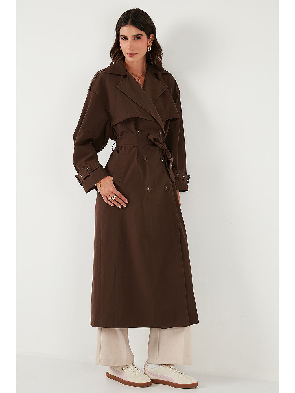 Kahverengi Pamuklu Oversize Kruvaze Yaka Kol Apoletli Rüzgarlıklı Trençkot 6839637-3