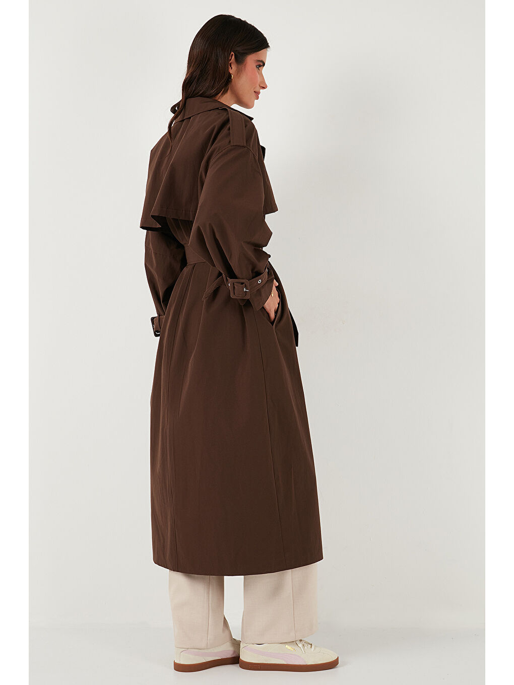 Kahverengi Pamuklu Oversize Kruvaze Yaka Kol Apoletli Rüzgarlıklı Trençkot 6839637-6