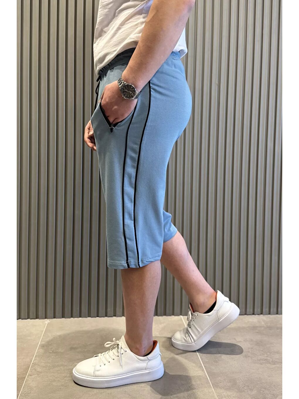 Mavi Cep Fermuarlı Yan Şeritli Erkek Kapri-1