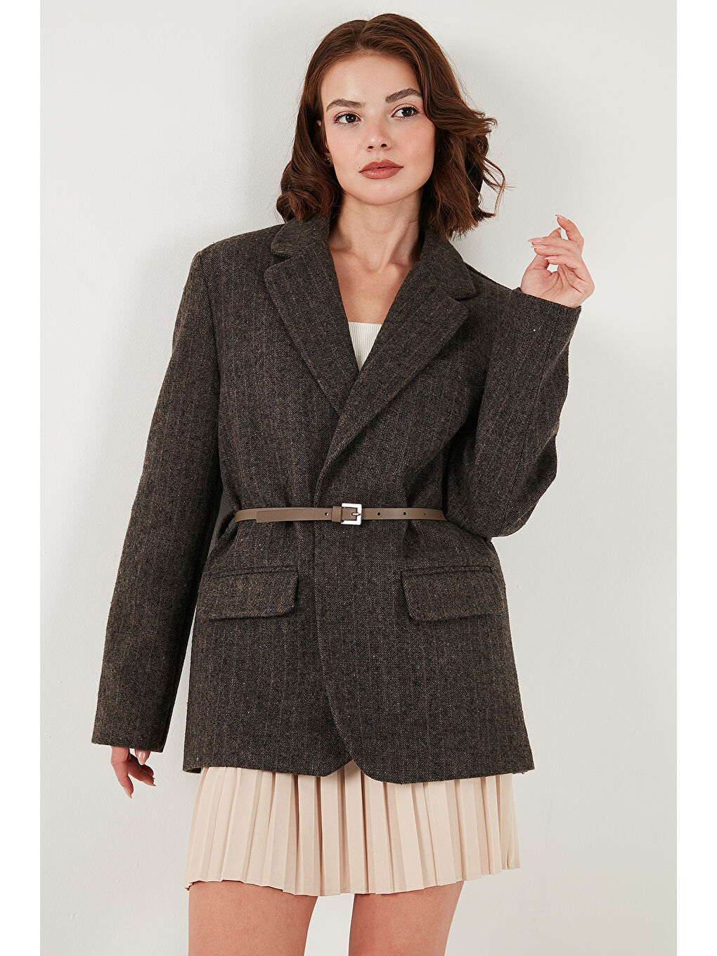 Bej Çizgili Yün Karışımlı Oversize Fit Kruvaze Yaka Kemerli Ceket 6839634