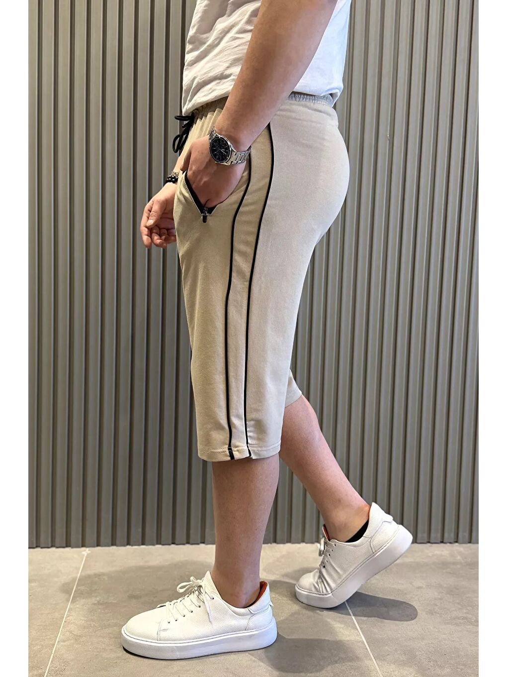 Bej Cep Fermuarlı Yan Şeritli Erkek Kapri-1