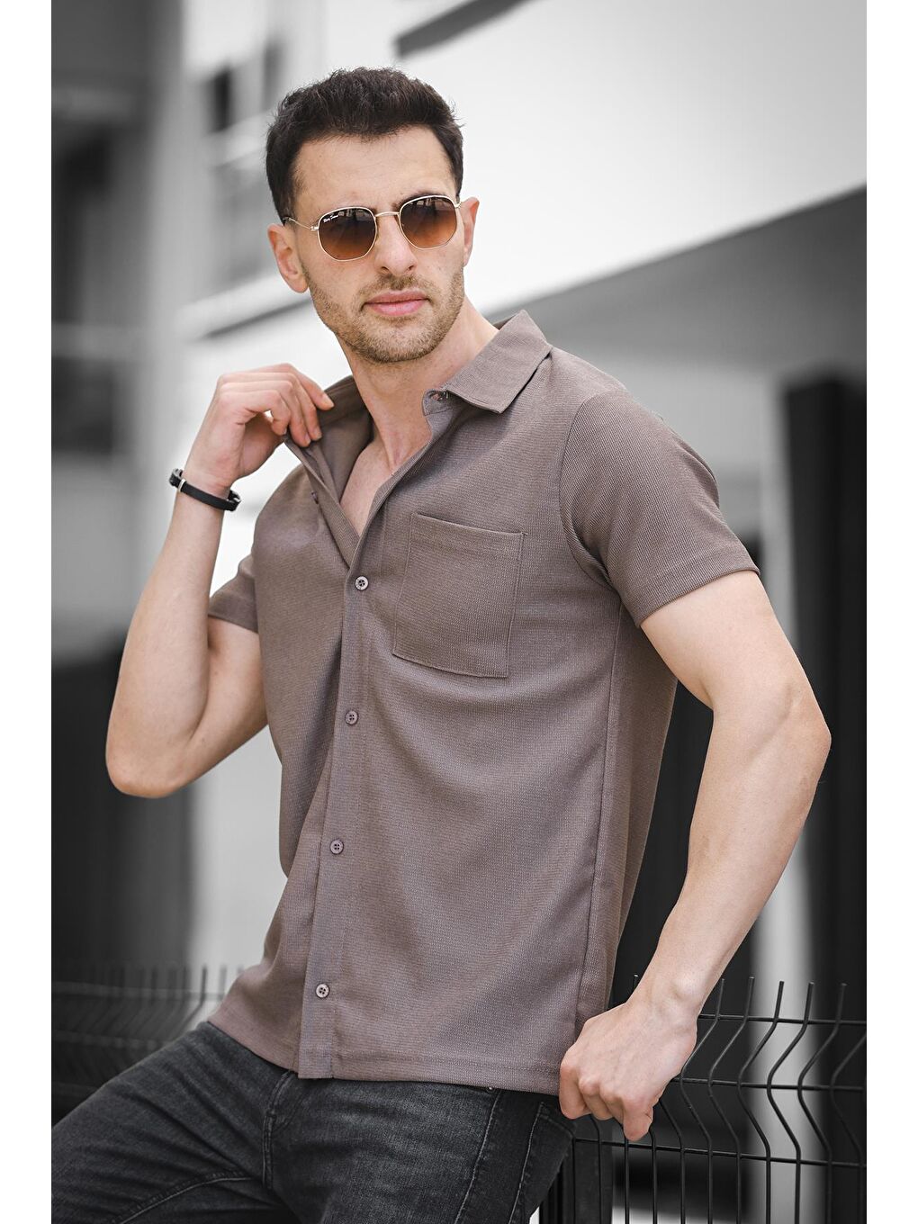 Haki Theo Slim Fit Esnek Elastanlı Kısa Kol Ayaklı Yaka Erkek Gömlek-2