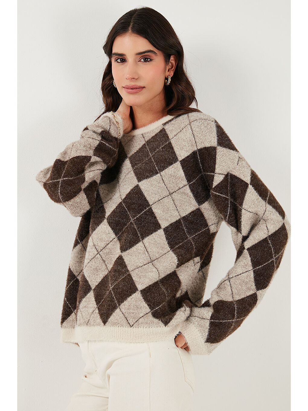 Kahverengi Baklava Desenli Oversize Bisiklet Yaka Yumuşak Dokulu Kazak 4616262-3