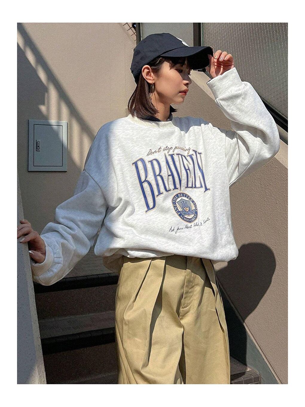 Trendseninle Gri Kadın Gri Bravely Baskılı Oversize Bisiklet Yaka Sweatshirt - 4