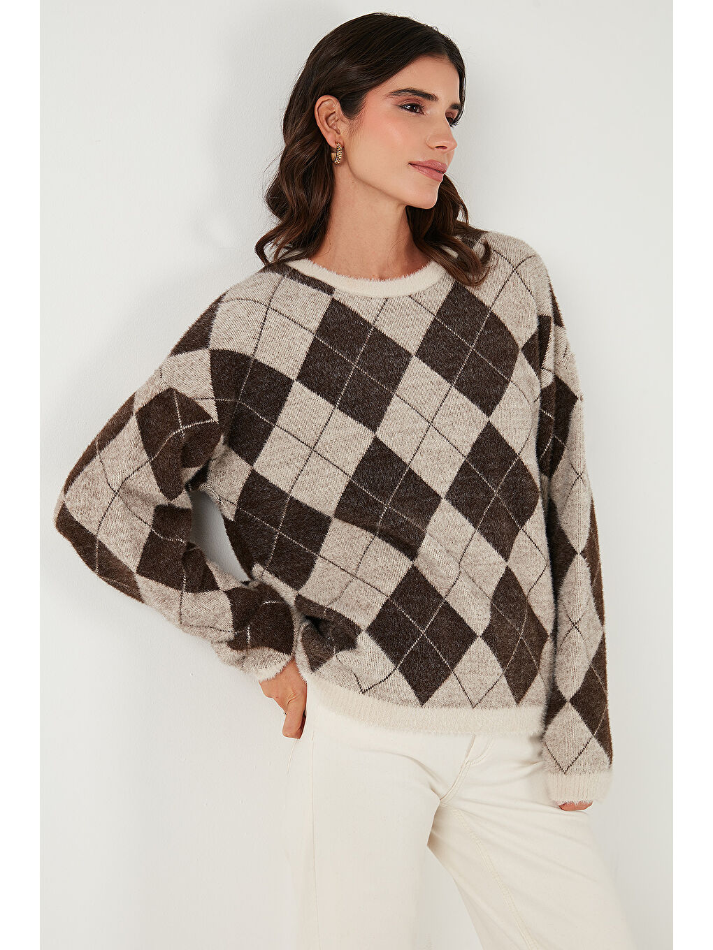 Kahverengi Baklava Desenli Oversize Bisiklet Yaka Yumuşak Dokulu Kazak 4616262-4