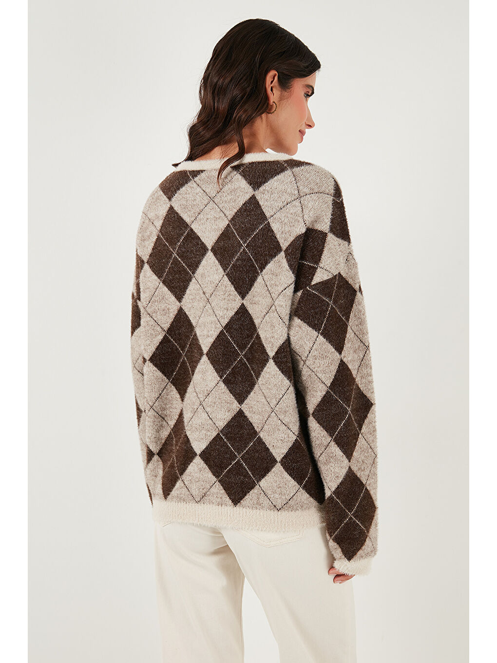 Kahverengi Baklava Desenli Oversize Bisiklet Yaka Yumuşak Dokulu Kazak 4616262-5