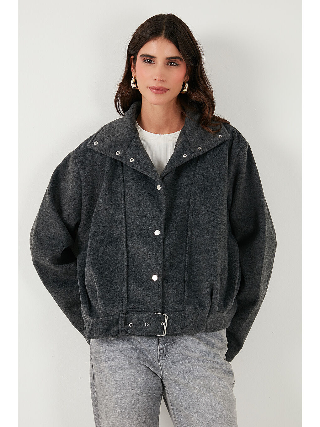 Antrasit Pamuk Karışımlı Oversize Kemer Detaylı Astarlı Kısa Kaşe Kaban 6839657-3