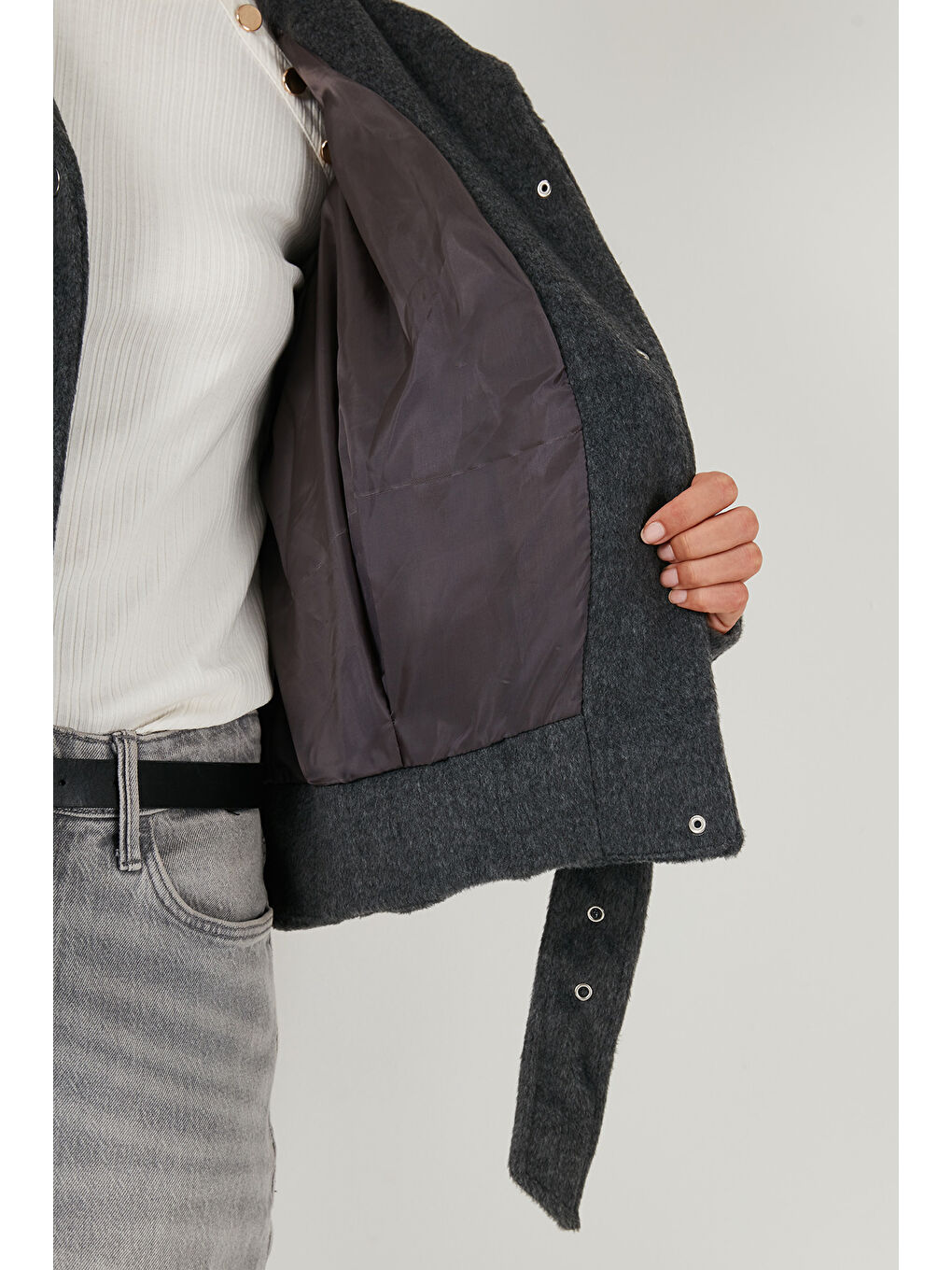 Antrasit Pamuk Karışımlı Oversize Kemer Detaylı Astarlı Kısa Kaşe Kaban 6839657-5