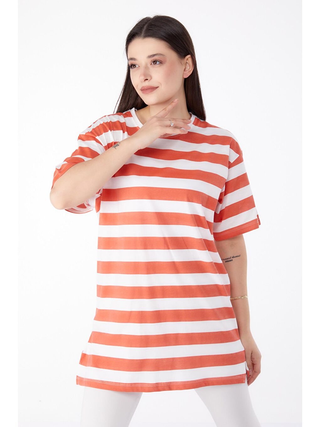 Kahverengi Bisiklet Yaka Kadın Kiremit Çizgili T-Shirt - 25304-5