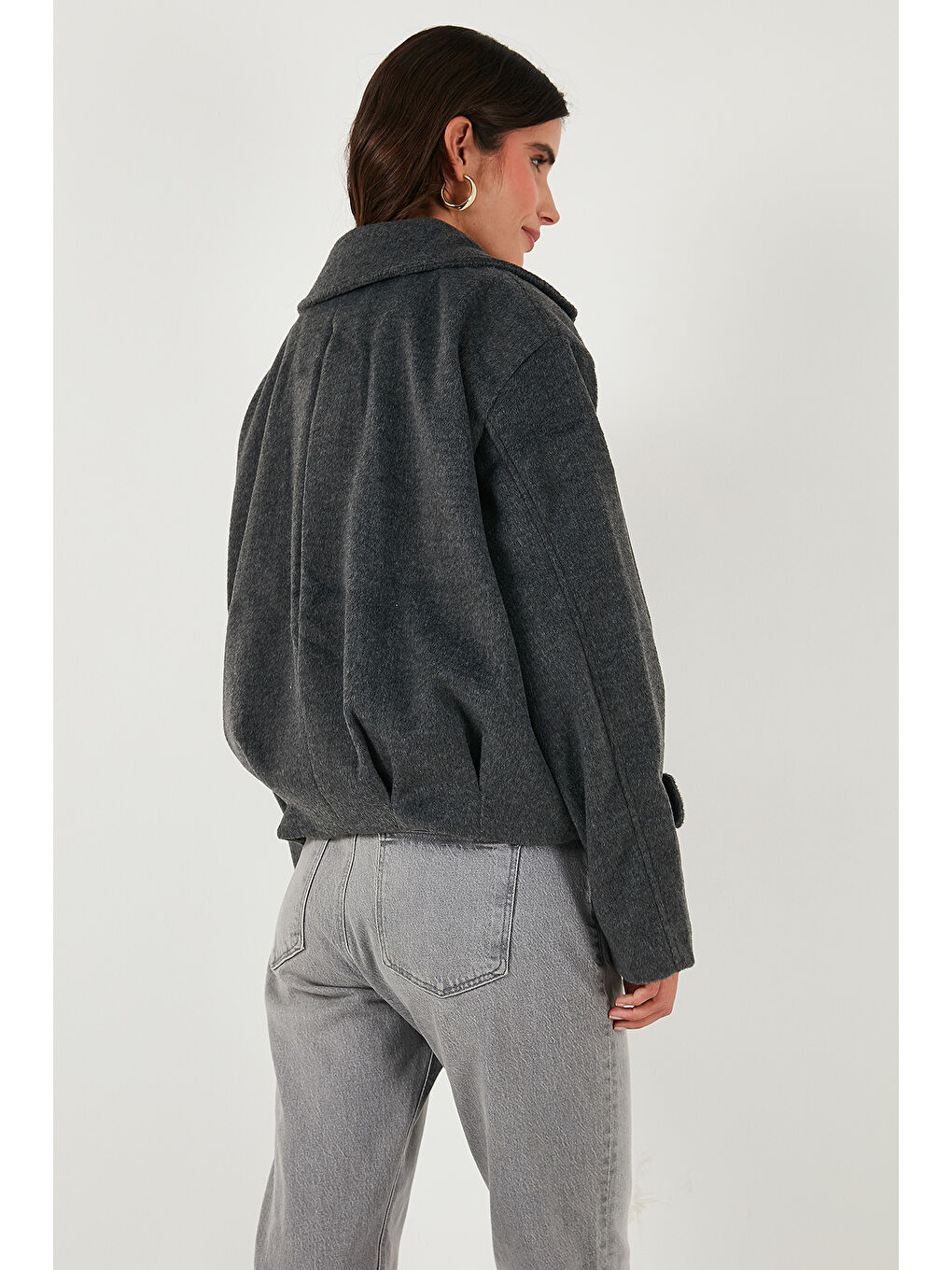 Antrasit Pamuk Karışımlı Oversize Kemer Detaylı Astarlı Kısa Kaşe Kaban 6839657-6