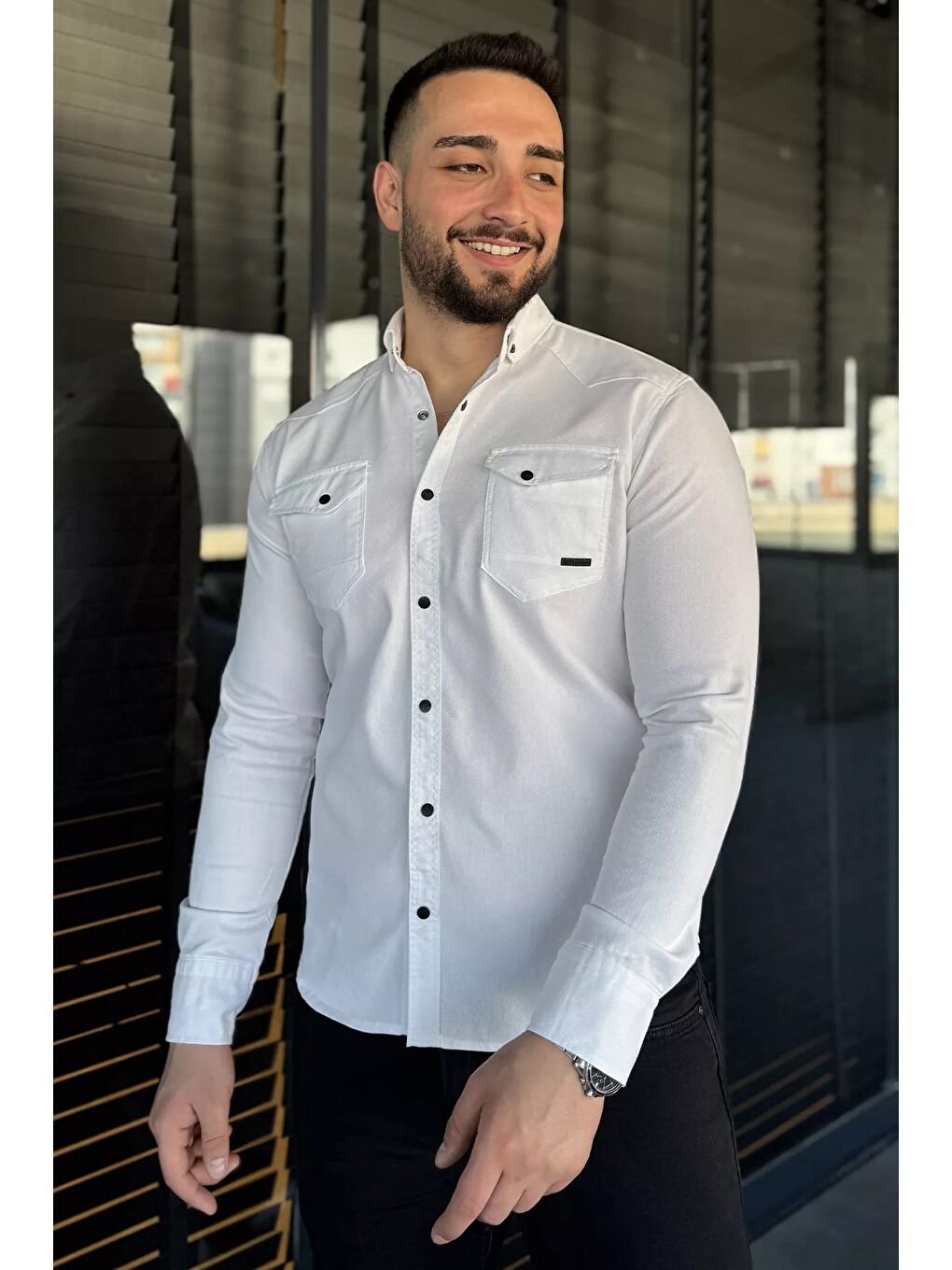 Beyaz Erkek Çıtçıtlı Gömlek-1