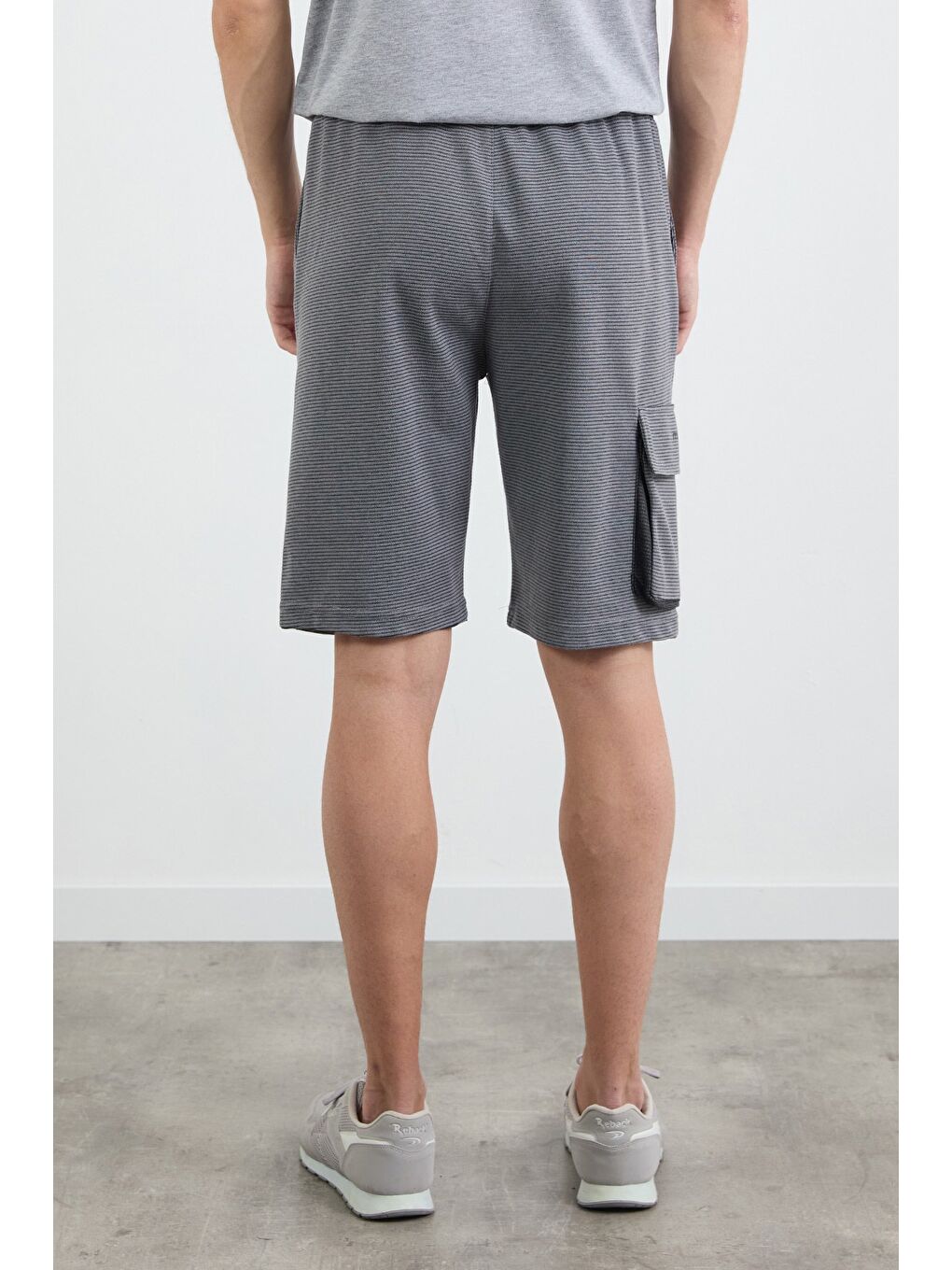 Gri Fitilli Beli Bağlamalı Kargo Cepli Şort-3