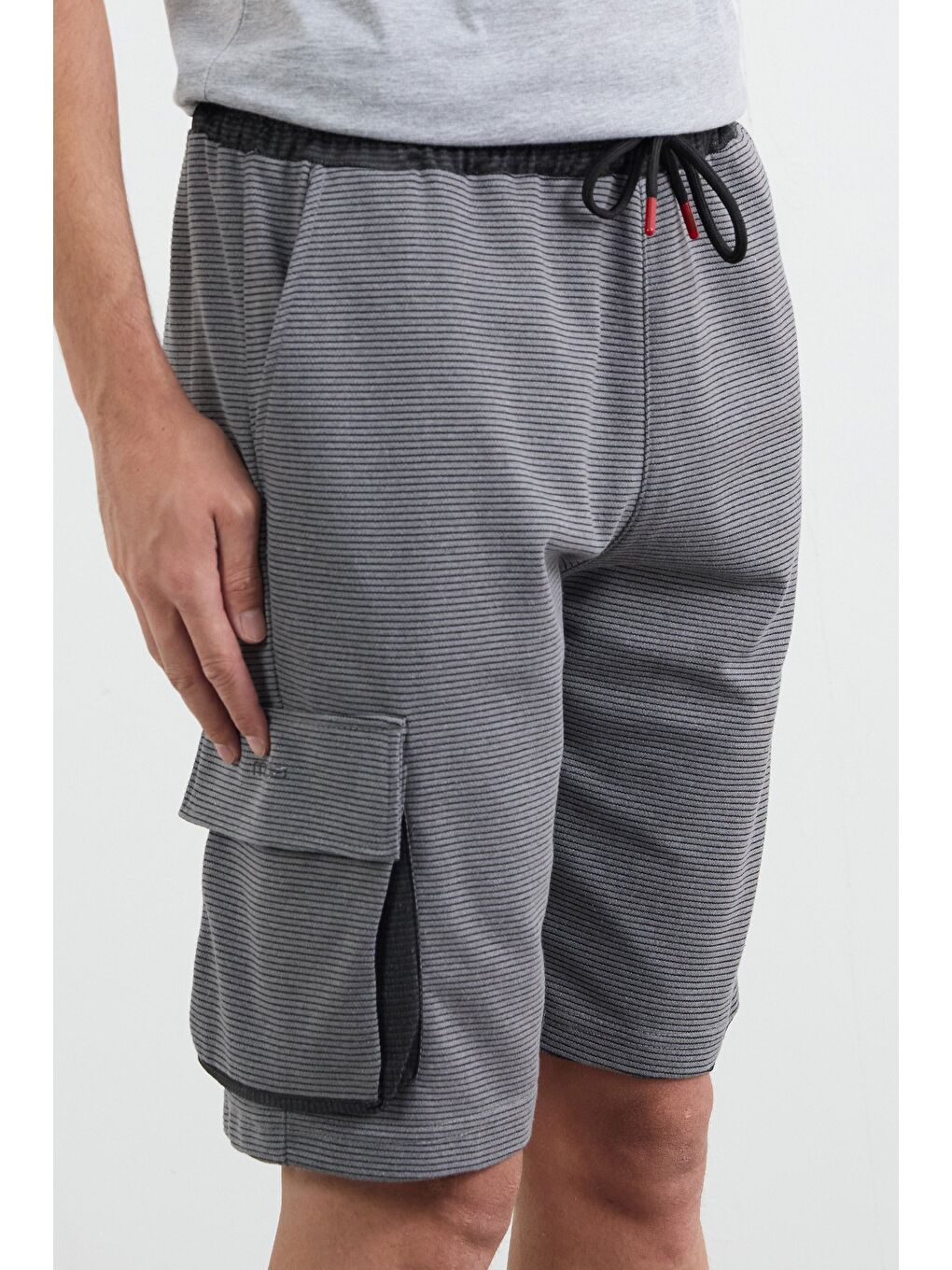 Gri Fitilli Beli Bağlamalı Kargo Cepli Şort-4