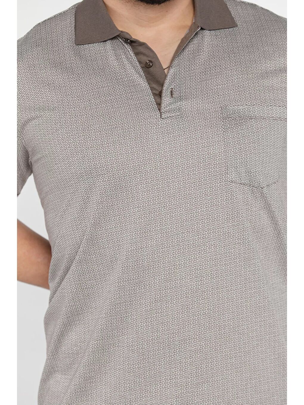 Bej Erkek Polo Yaka Tek Cepli Kendinden Desenli Tişört-3