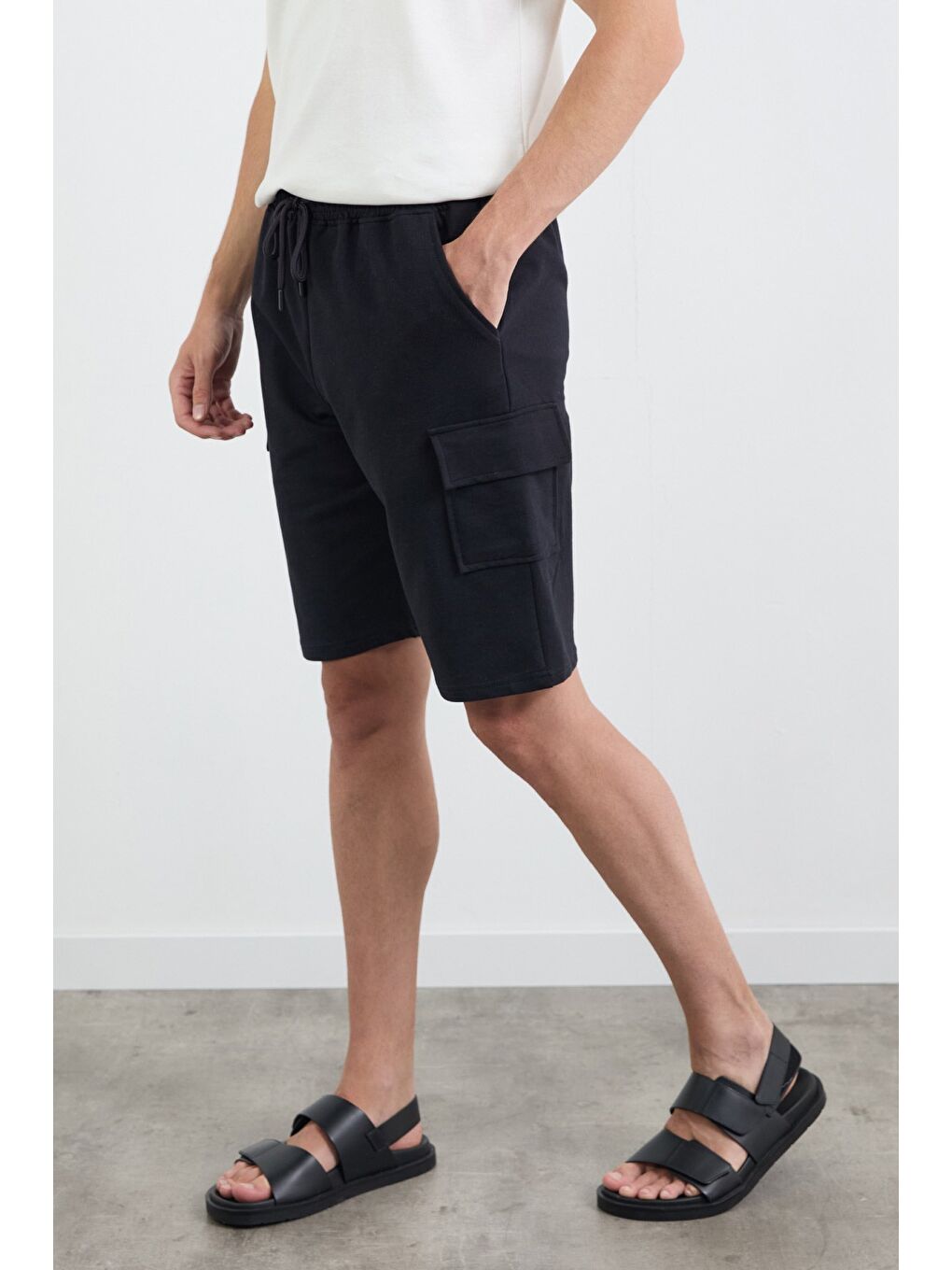 Lacivert Beli Bağlamalı Kargo Cepli Şort-2