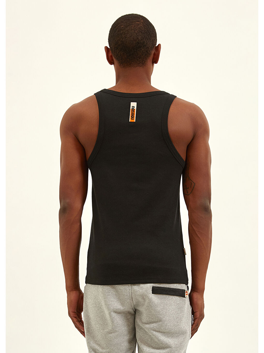 NSQ Aktif Esnek Kolsuz Tişört   Siyah-2