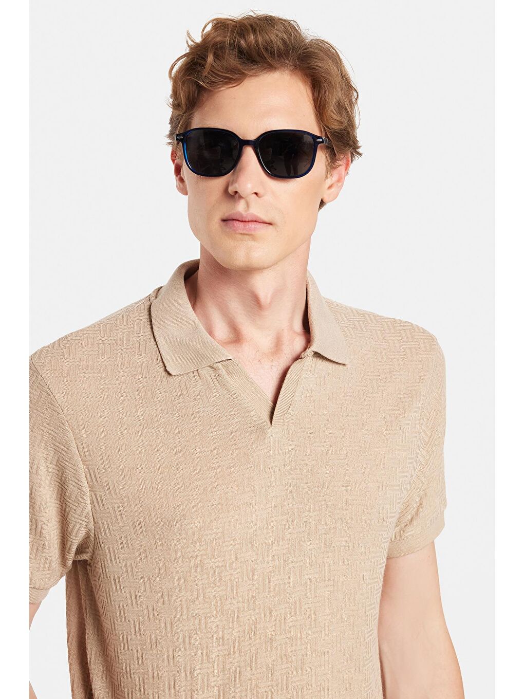 Bej Erkek Slim Fit Dar Kesim Viskon Kumaş Desenli Düz Pike Düğmesiz Vizon Polo Yaka Tişört