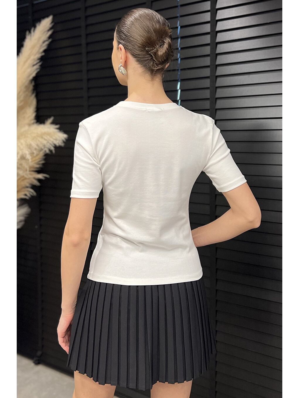 Ekru Kadın Taş İşlemeli Baskılı Bluz-2