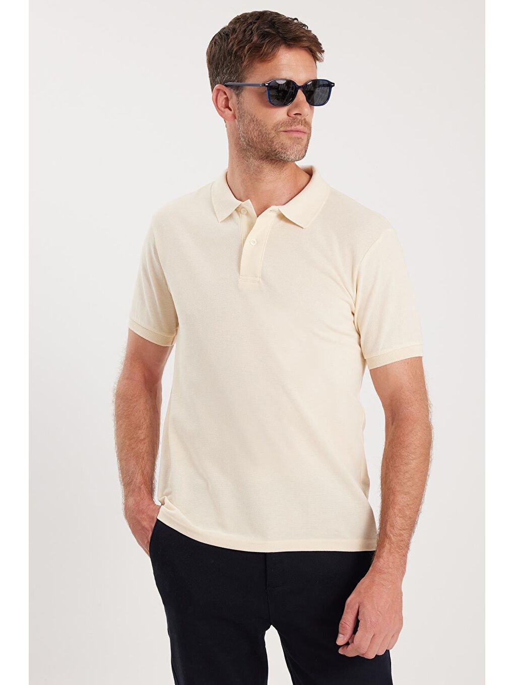 Sarı Erkek Slim Fit Dar Kesim Pamuklu Yumuşak Dokulu Serin Tutan Kumaş Düz Pike Polo Yaka Tişört