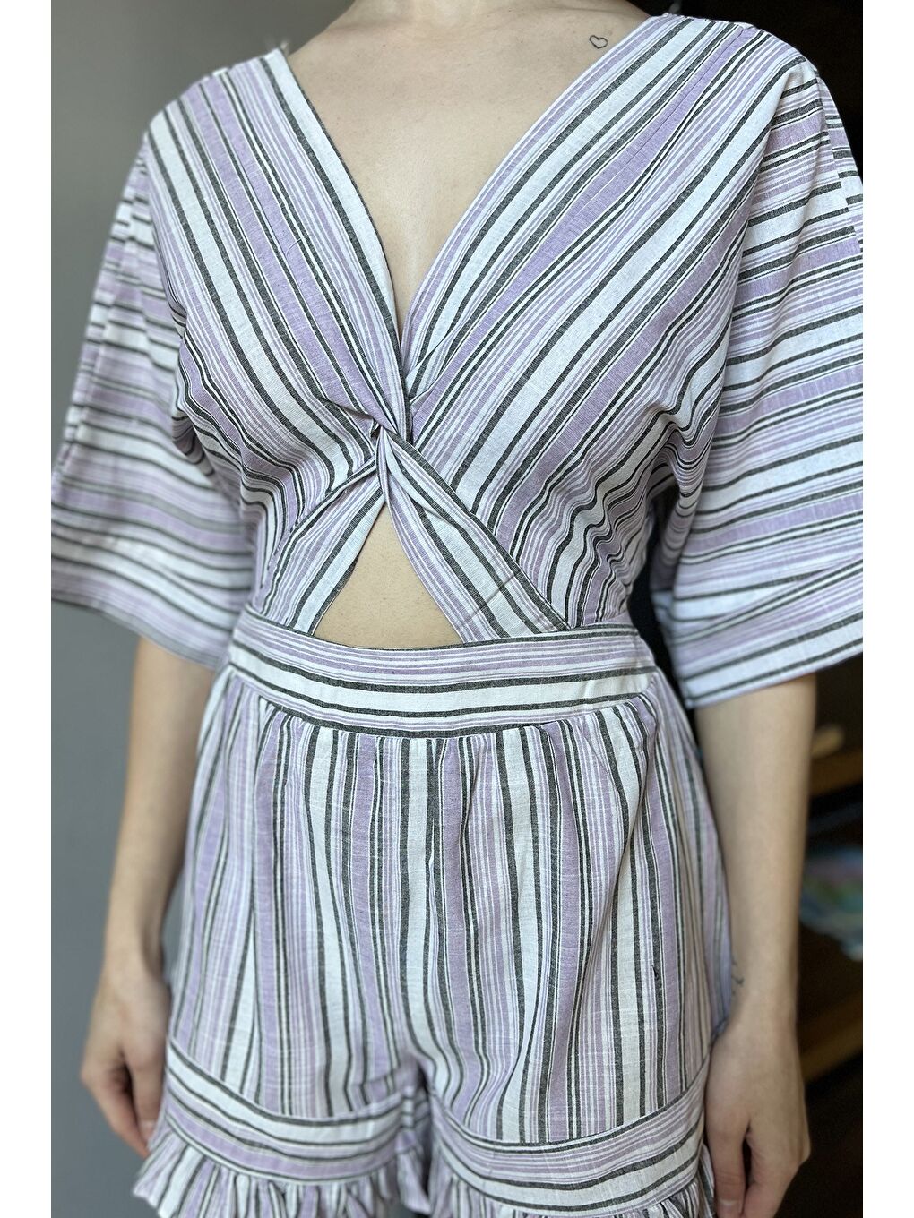 Lila Kadın Ön Düğüm Detaylı Sırt Dekolteli Çizgi Desenli Keten Elbise-3