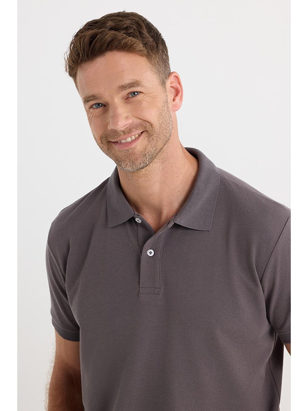Erkek Regular Fit Klasik Kesim Pamuklu Yumuşak Dokulu Serin Tutan Kumaş Düz Gri Polo Yaka Tişört-1