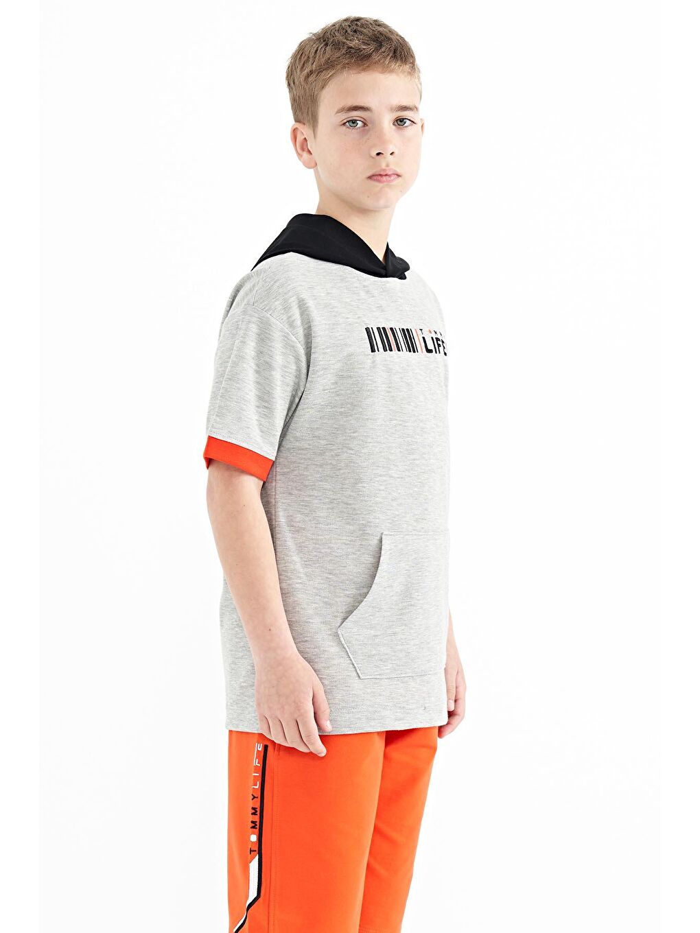 TOMMYLIFE Gri Melanj Renk Bloklu Kapüşonlu Kanguru Cepli Oversize Erkek Çocuk T-Shirt - 11148 - 2