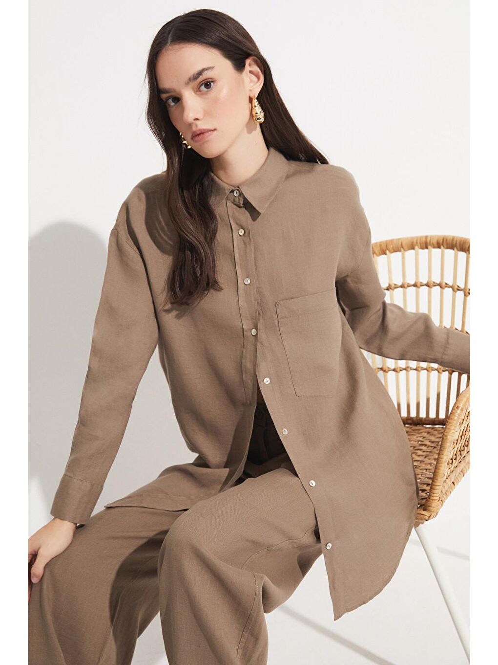 Kahverengi Kadın Exclusive Regular Normal Kalıp %100 Keten Cepli Gömlek-2