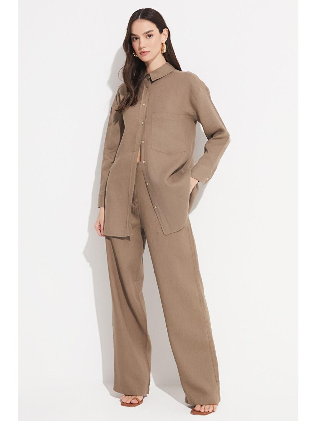 Kahverengi Kadın Exclusive Regular Normal Kalıp %100 Keten Cepli Gömlek-4