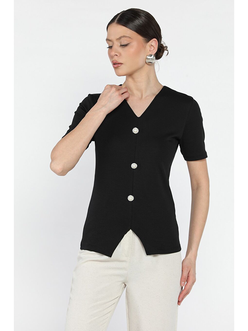 Siyah Kadın İnci Düğme Detaylı Elastanlı Bluz-1