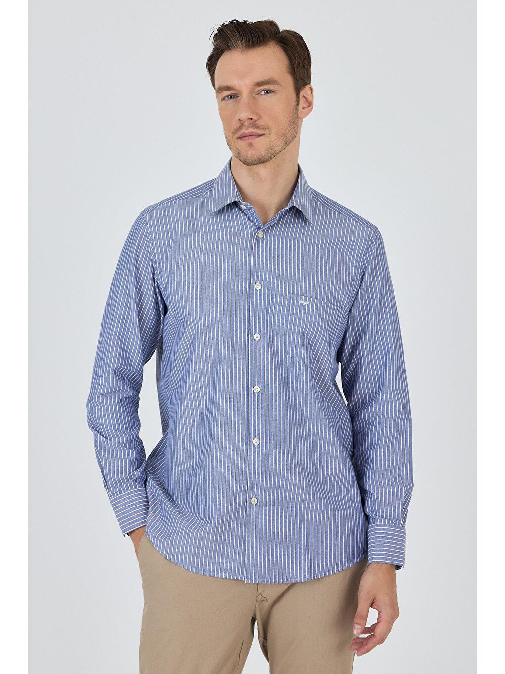 Mavi Uzun Kol Çizgili Desen Armürlü Sert Yaka Cepli Pamuklu Classic Comfort Fit Gömlek 1004250173-2