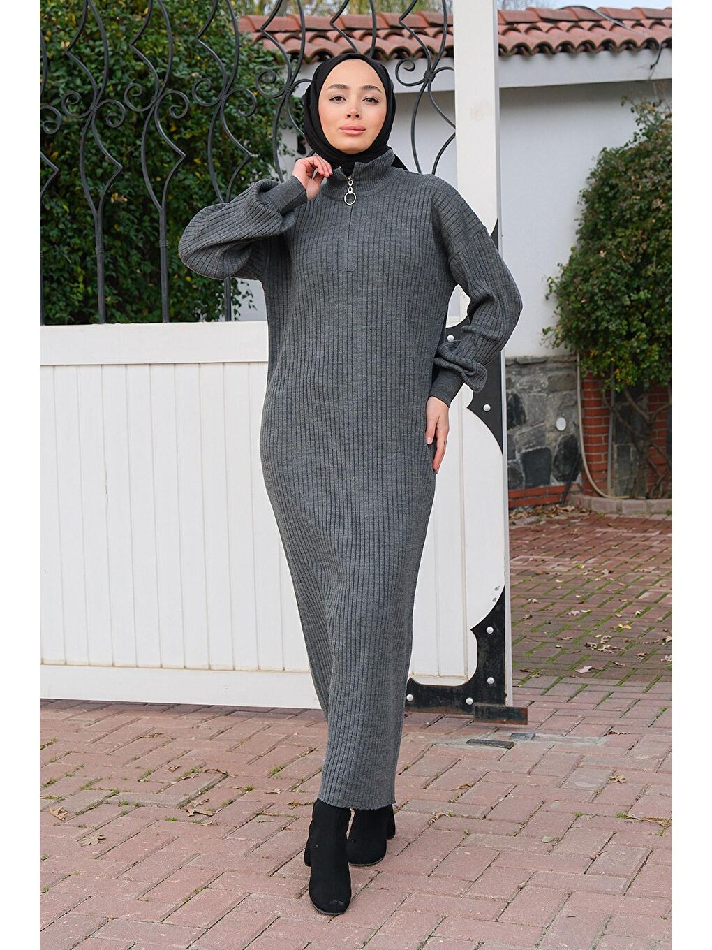 Önü Fermuarlı Triko Elbise Gri