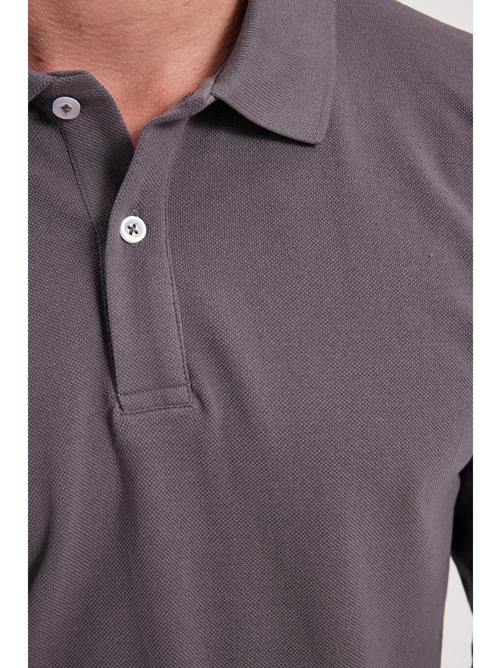 Gri Erkek Standart Fit Rahat Kesim Pamuklu Yumuşak Dokulu Düz Pike Uzun Kollu Füme Polo Yaka Tişört-5