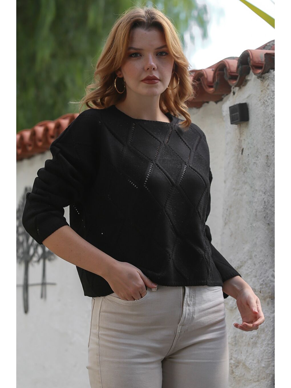 Siyah Yuvarlak Yaka Uzun Kol Baklava Desenli Ajur Örgü Triko Kazak 55 62