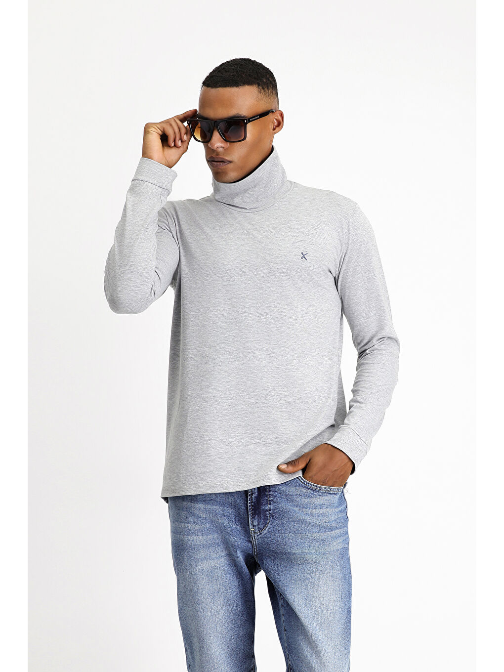 Gri Balıkçı Yaka Slim Fit Dar Kesim Pamuklu Sweatshirt