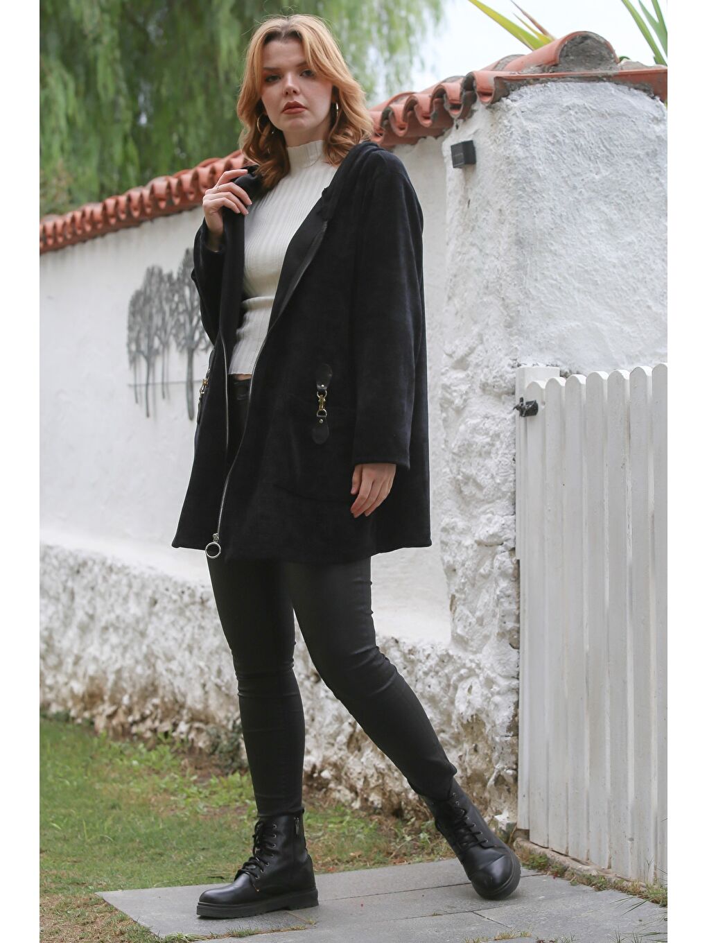 İtalyan Siyah Kapüşonlu Uzun Kol Fermuarlı Cepli Casual Kadife Dokuma Ceket 80 75-2