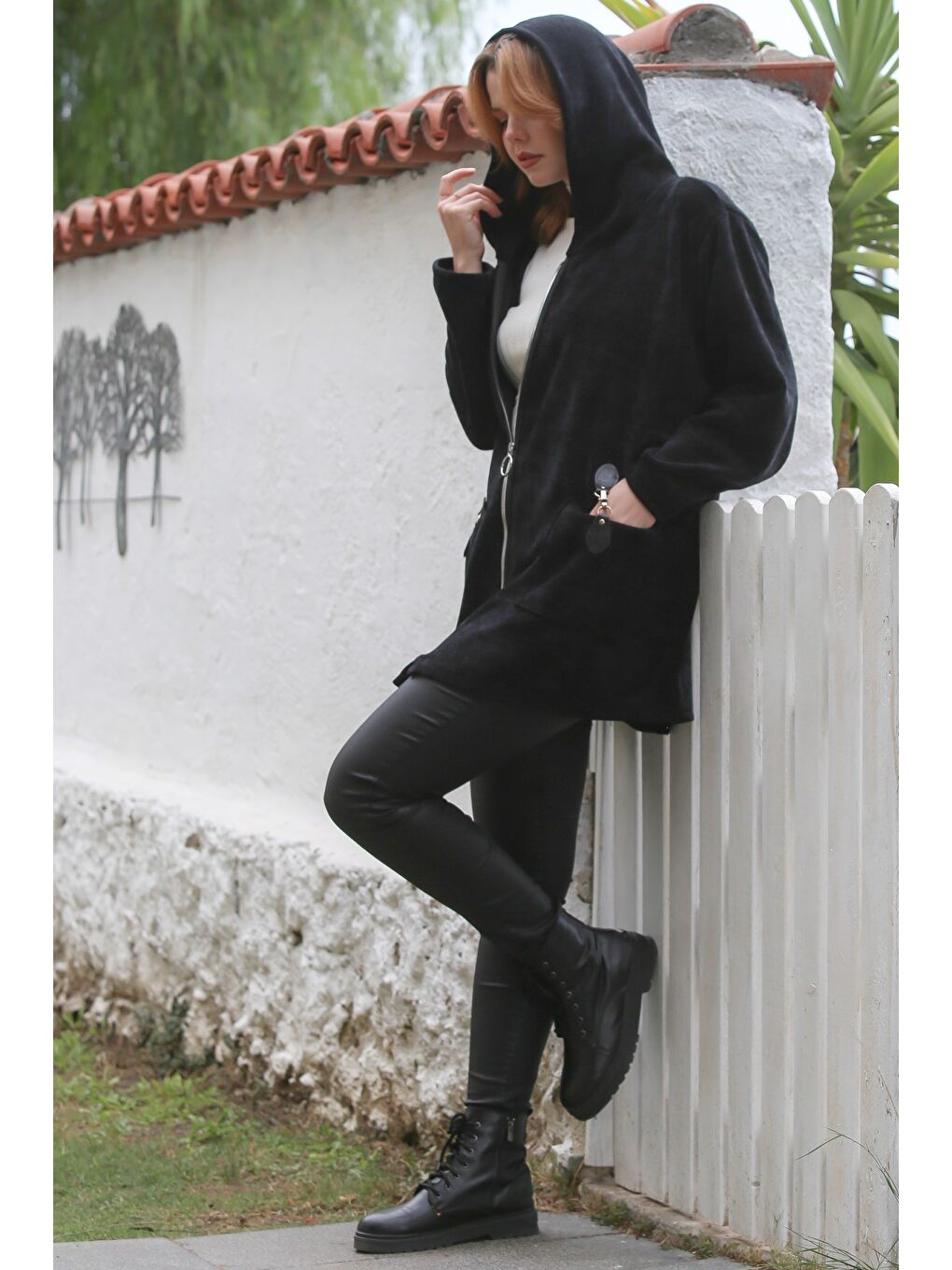 İtalyan Siyah Kapüşonlu Uzun Kol Fermuarlı Cepli Casual Kadife Dokuma Ceket 80 75-7