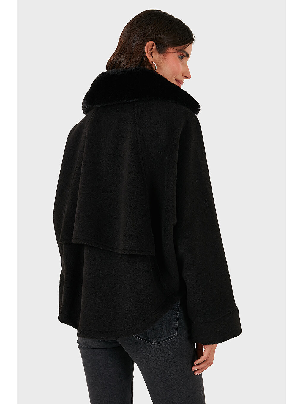 Siyah Pamuk Karışımlı Oversize Kürklü Yaka Yarasa Kol Kışa Kaşe Mont 6839660-5
