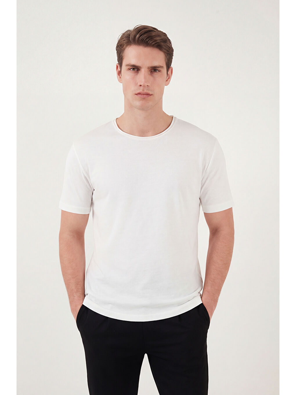 Ekru Pamuklu Regular Fit Bisiklet Yaka T Shirt 5904074-2