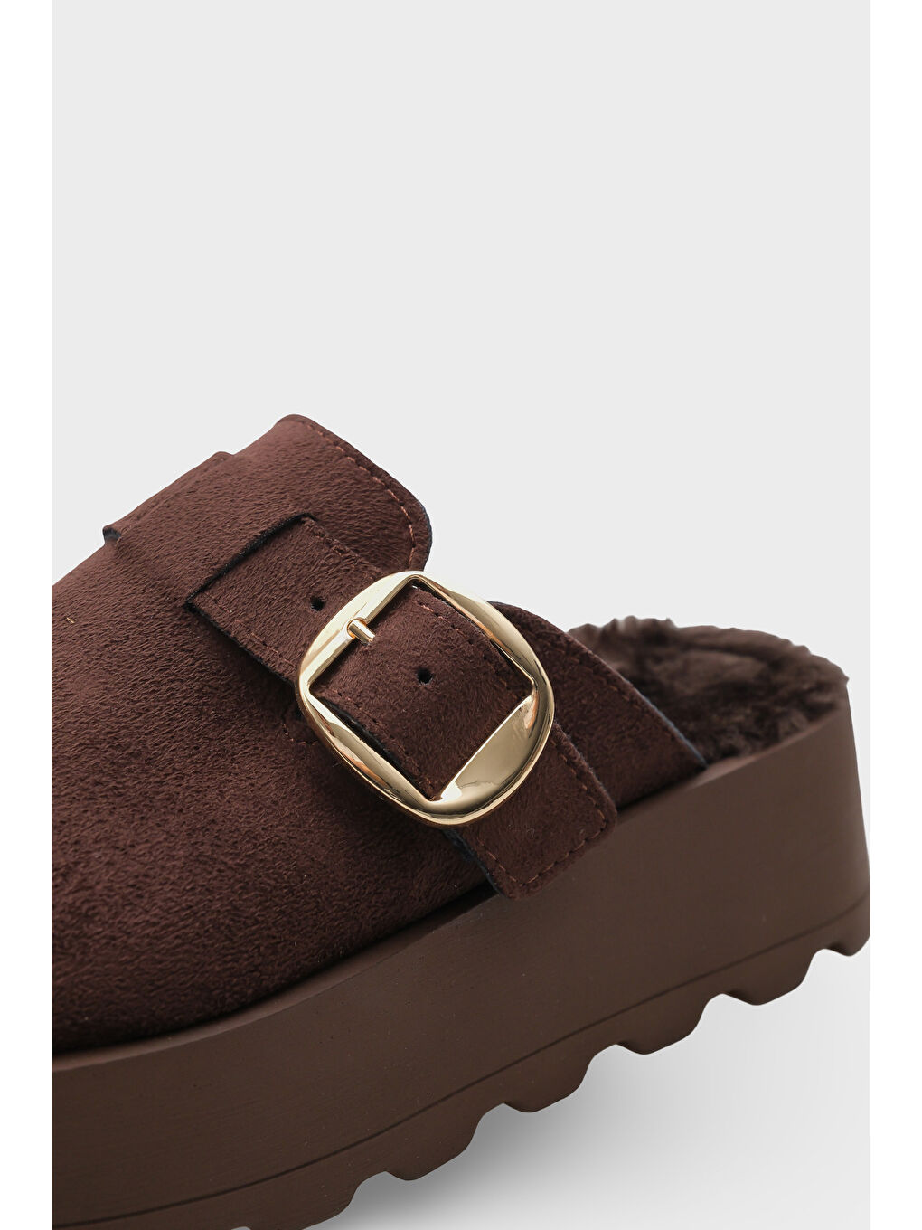 Kahverengi Leticia Kürklü Süet Görünümlü Kadın Sabo-2