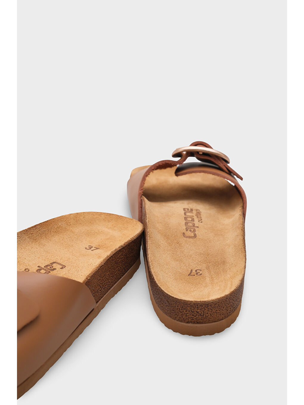 Kahverengi Lee Büyük Tokalı Anatomik Mantar Tabanlı Deri Terlik-3