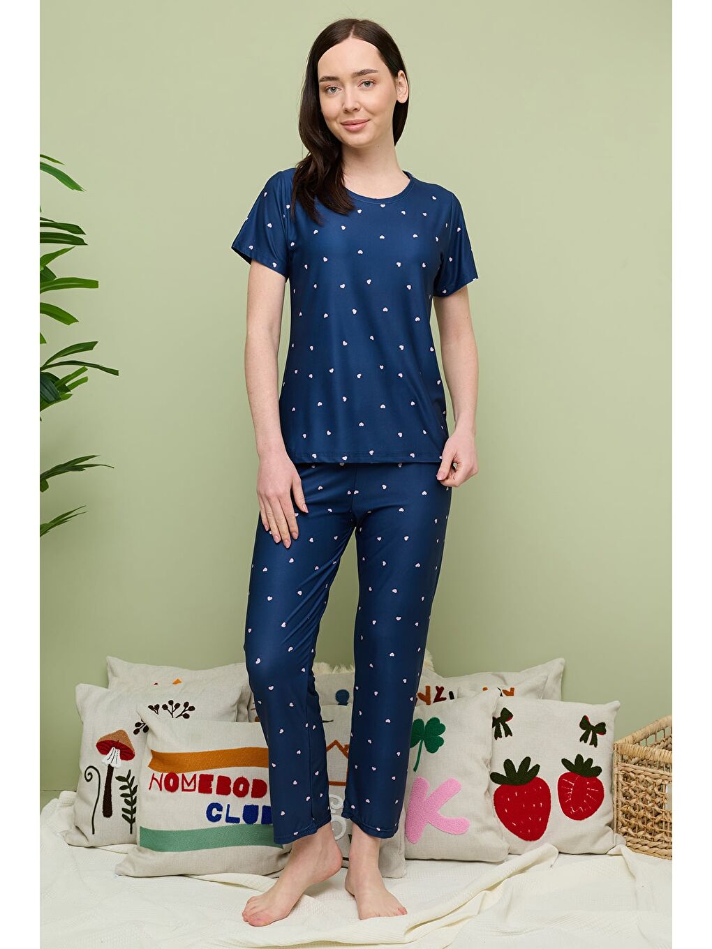 Lacivert Büyük Kalpli Desenli Bisiklet Yaka Kısa Kollu Pijama Takımı-4