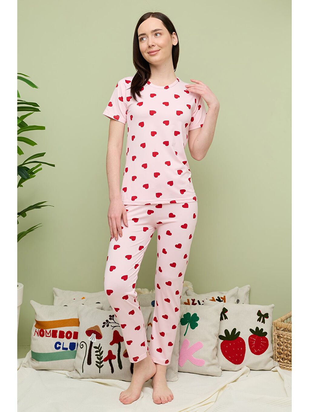 Pembe Büyük Kalpli Desenli Bisiklet Yaka Kısa Kollu Pijama Takımı-3