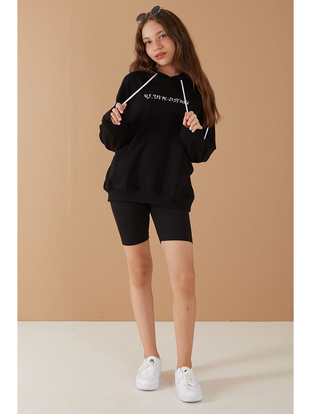 Cansın Mini Siyah Baskılı Kız Çocuk Şeritli Kapüşonlu Sweatshirt 19219 - 1