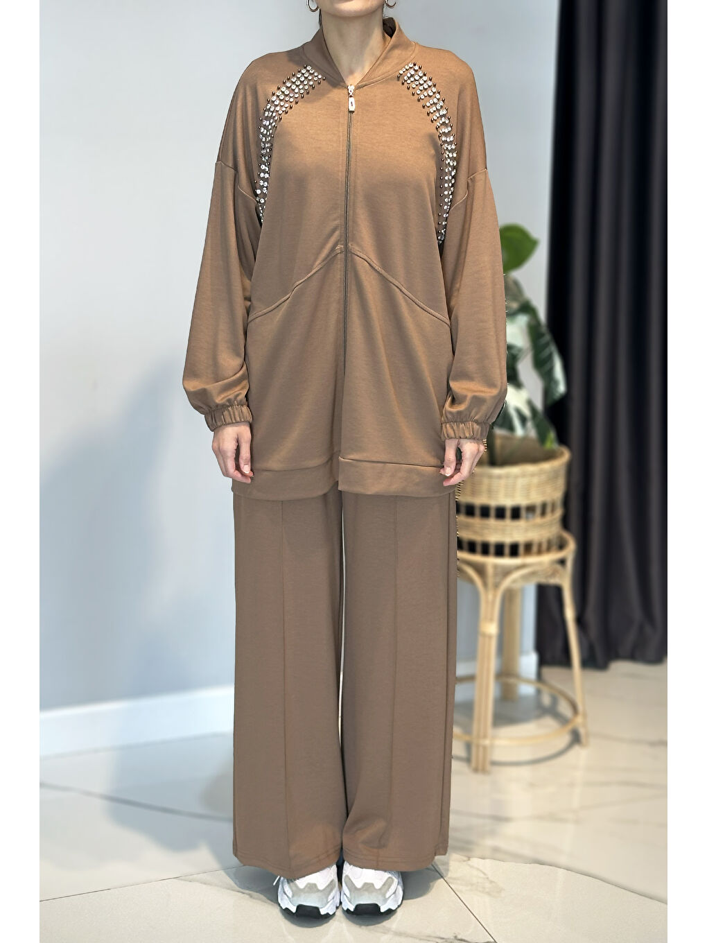 Kahverengi Önü Taş Detay Penye Takım 2015 Latte