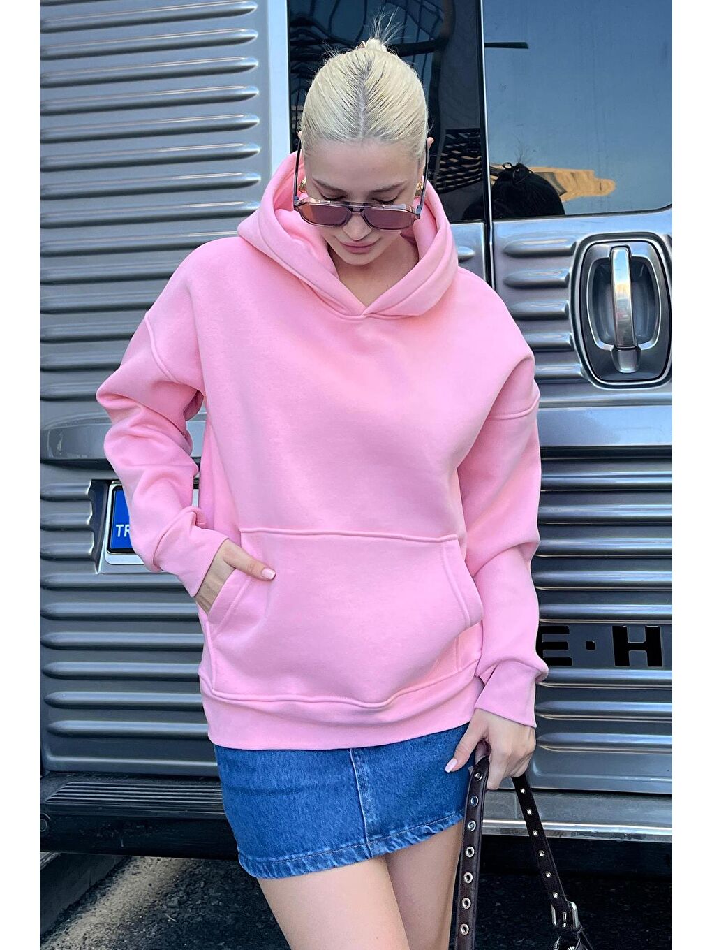 Madmext Pembe Kapüşonlu Şardonlu Oversize Cepli Sweatshirt MG2206 - 2