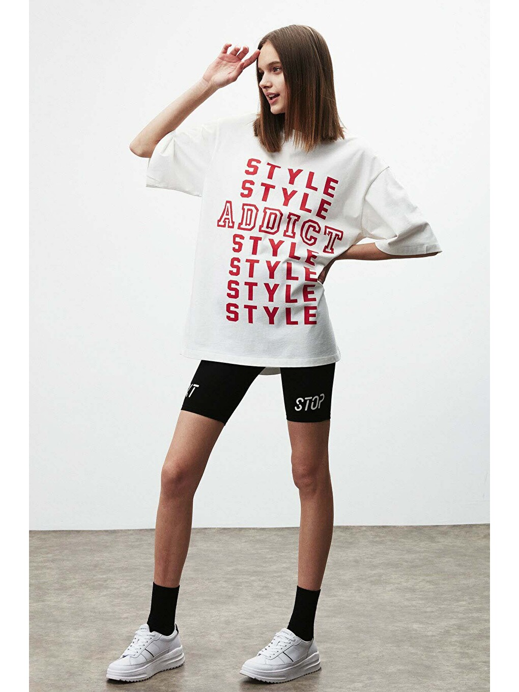 Maybe Kadın Yazı Kalıp Baskılı Oversize Fit %100 Organik Pamuklu Bisiklet Yaka Beyaz T-shirt-3