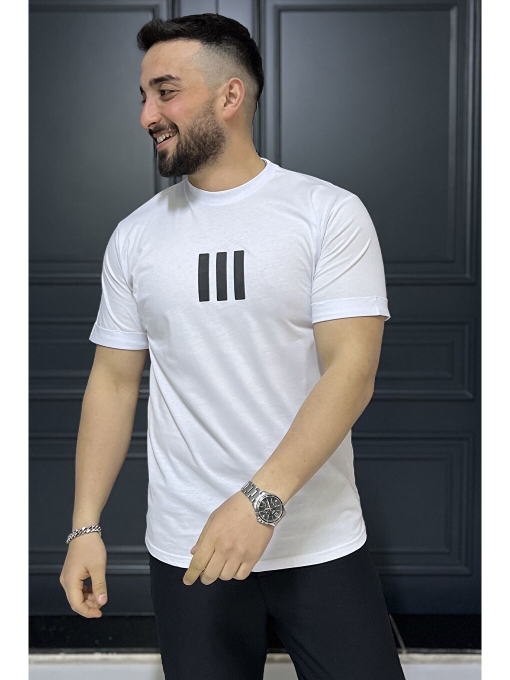 Beyaz Kol Katlamalı Baskılı Erkek Tişört-1