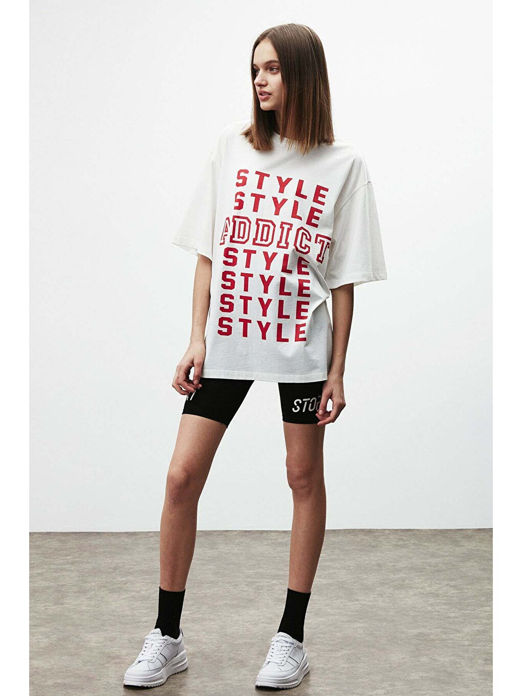 Maybe Kadın Yazı Kalıp Baskılı Oversize Fit %100 Organik Pamuklu Bisiklet Yaka Beyaz T-shirt-4