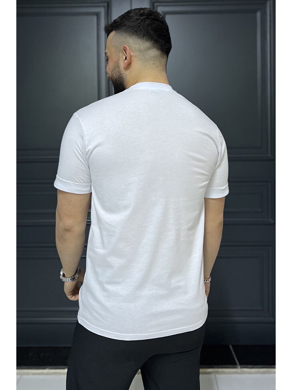 Beyaz Kol Katlamalı Baskılı Erkek Tişört-3