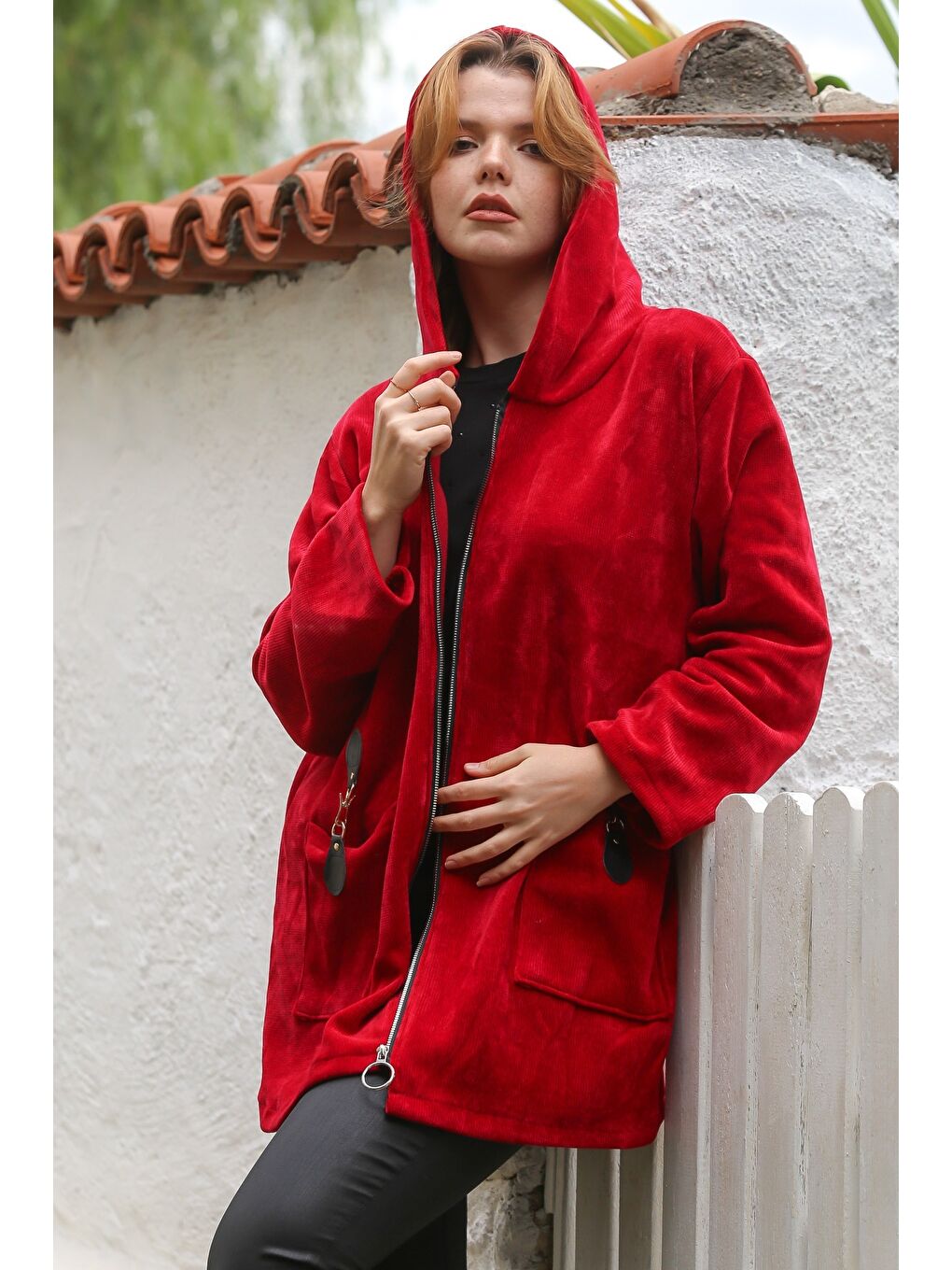İtalyan Kırmızı Kapüşonlu Uzun Kol Fermuarlı Cepli Casual Kadife Dokuma 80 75-4